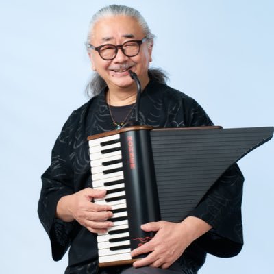 植松伸夫 (Nobuo Uematsu) -con TIKI-'s profile picture