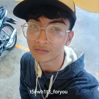 White's profile picture