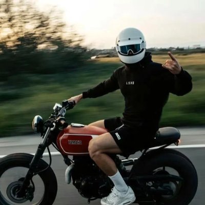 WA442261594's profile picture