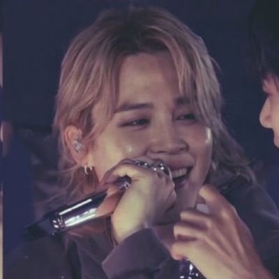 L A R İ S 'ARIRANG⁷'🪭's profile picture