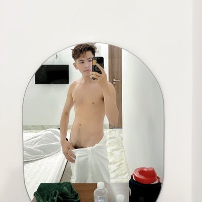 hungthang2404xx's profile picture
