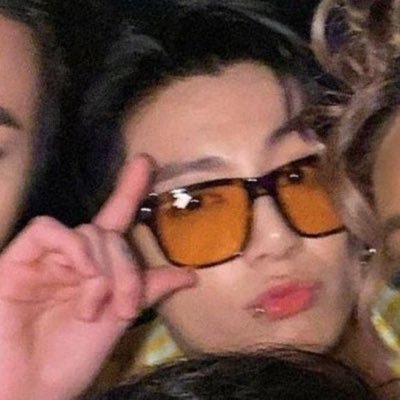 t is SEEING BTS 🌻's profile picture