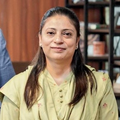 Sidrah Dar (سدرہ ڈار)'s profile picture