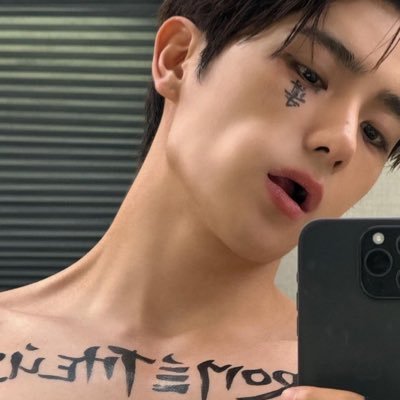 ู ู๐'s profile picture