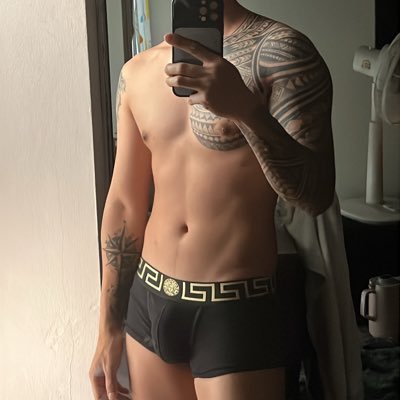 P_Aek33's profile picture