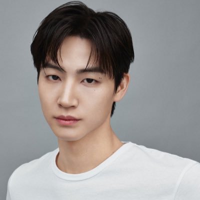 looks of jaebeom !'s profile picture