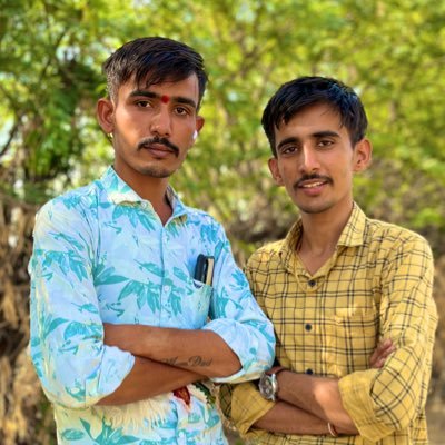 OMSA JAMBHANI ✌🏻's profile picture
