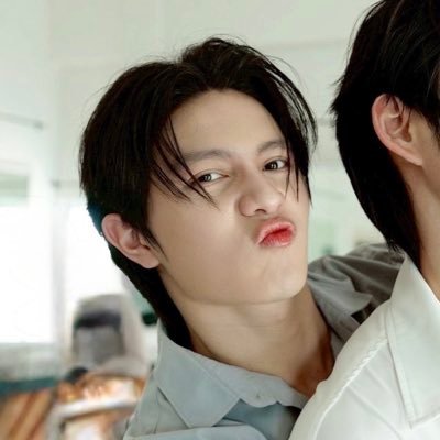 als²⁸ lost the great war ໑̣ saw lykn ❤️‍🔥's profile picture