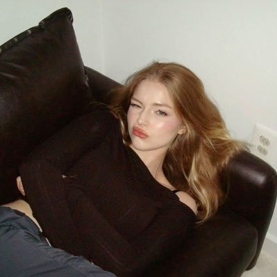 n's profile picture
