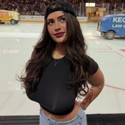 Heavy Teen Tits's profile picture