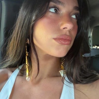 ★'s profile picture