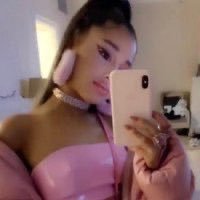 alex ꕤ🌸 is seeing ariana's profile picture