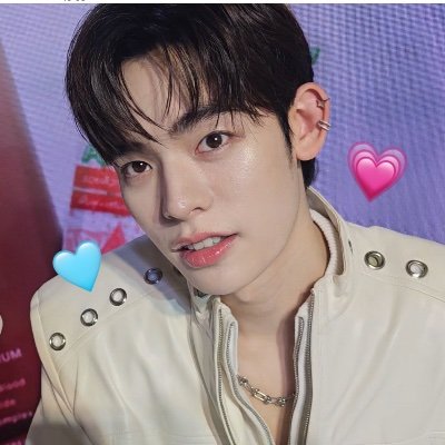 mummlees ☔️🌨️'s profile picture