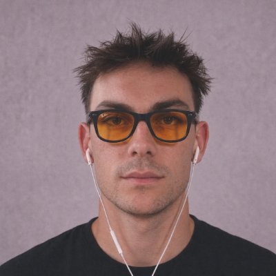 uh_zade's profile picture