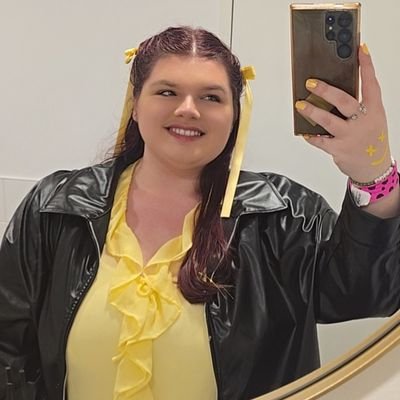 Valentineeeeee_'s profile picture