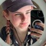 leo/elle :)'s profile picture