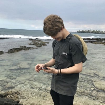 k's profile picture