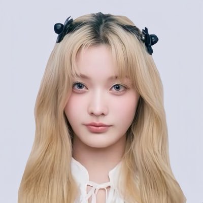 kim🦋🪽⋆。°✩'s profile picture