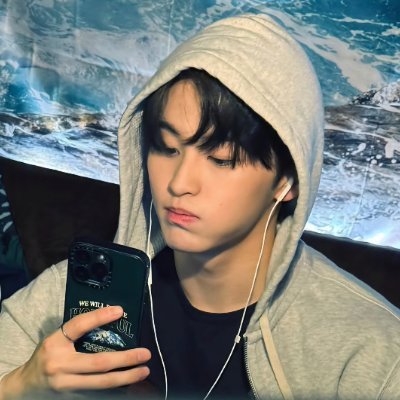 mleevocals's profile picture