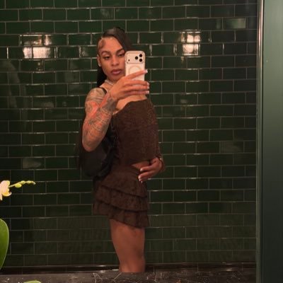 dadollfacejay's profile picture