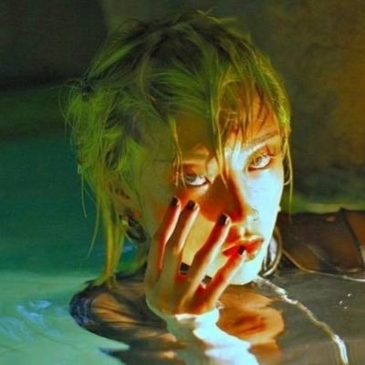 eL's profile picture