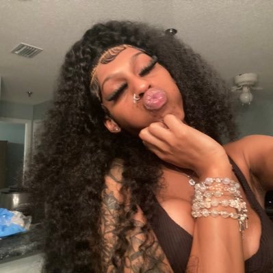 J’niya 🩶📌's profile picture