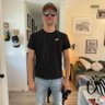 Aaron profil fotoğrafı