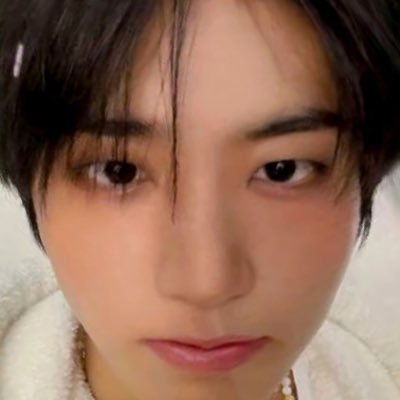 amani ﾒ𝟶 minho hyung baby hold my hand now's profile picture