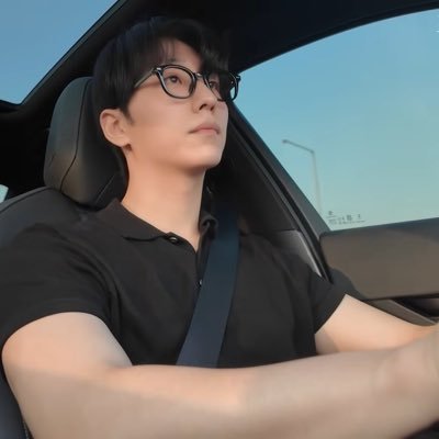 buk ginul 🍀😈's profile picture
