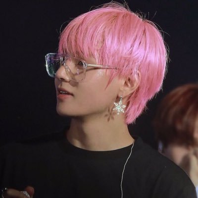 𝐁𝐫𝐮𝐧𝐚⁷ 🪭 𝑖𝑠 𝑠𝑒𝑒𝑖𝑛𝑔 𝐵𝑇𝑆's profile picture