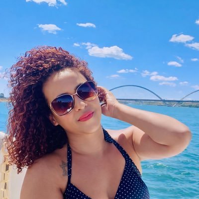 ElianeLuzEL's profile picture