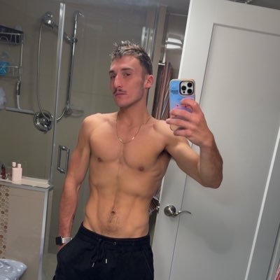Master Phoenix👑's profile picture