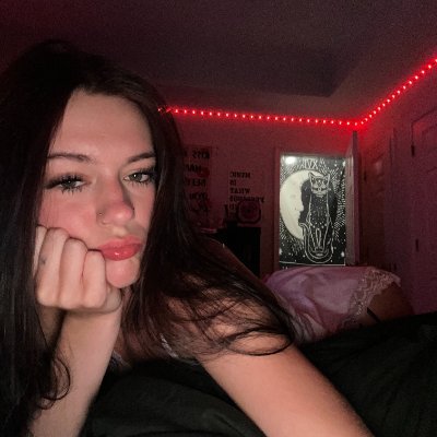 𝑀𝒶𝓇𝒾𝒶𝓃𝓃𝑒 ♛'s profile picture