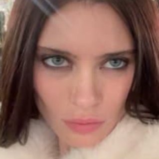 LanaRhoadekluv's profile picture