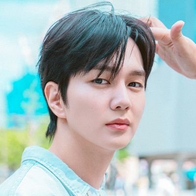 유담's profile picture