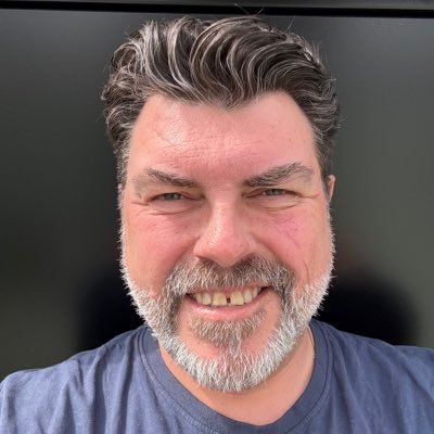 Clive Lomax 🇮🇪 🌶 🌶 🌶 🌶 🌶's profile picture