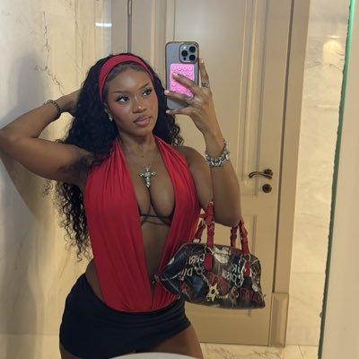 ixxuvi's profile picture