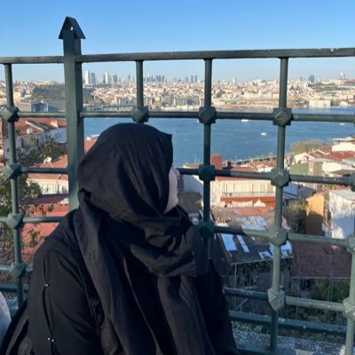 zeynepdiyebirisi's profile picture