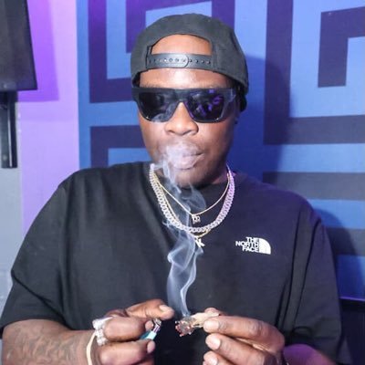 215ENess's profile picture