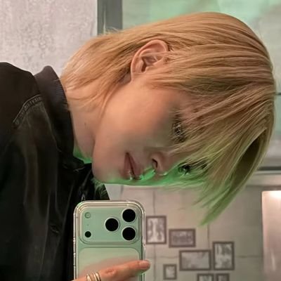 isa^᪲᪲᪲ 🪭 VAI VER O BTS's profile picture