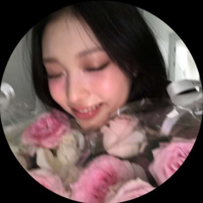 NjzBloom's profile picture