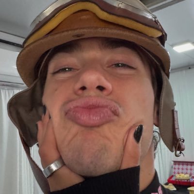 sof ⁴ ⁴³ ⋆˚࿔'s profile picture