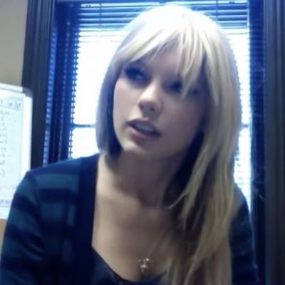 gabrielle shellstrop 🥂's profile picture