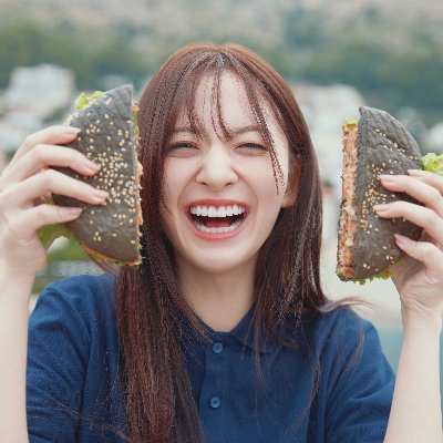 乃木坂46 金川紗耶1st写真集 『好きのグラデーション』【6月30日発売】【公式】's profile picture