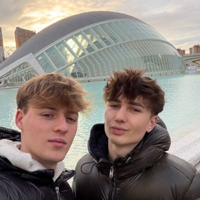 axelydani's profile picture