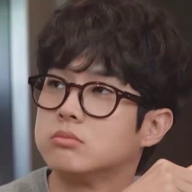 perksofwm's profile picture