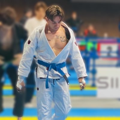 ニック兄さん's profile picture