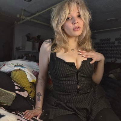 👑✰Pogbunny✰🙇🏻♀️'s profile picture