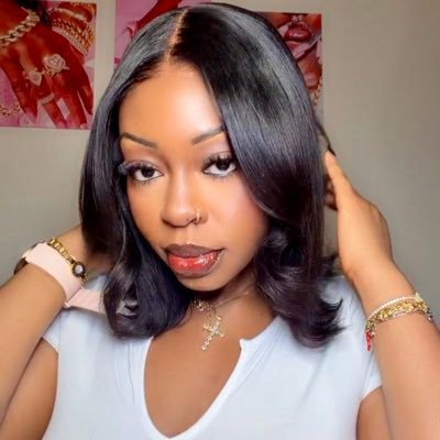 RasheedaLoves's profile picture