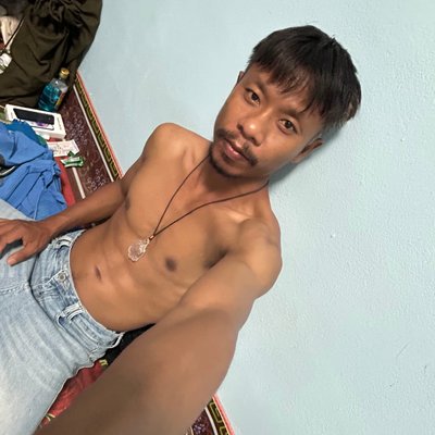 skyroommm's profile picture